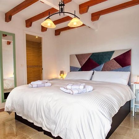 Iznate Casa Las Torres B&B المظهر الخارجي الصورة