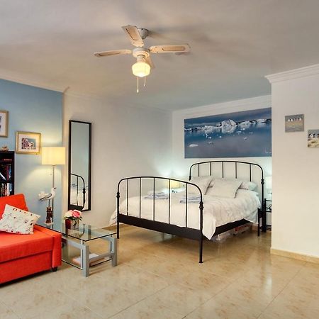 Iznate Casa Las Torres B&B المظهر الخارجي الصورة