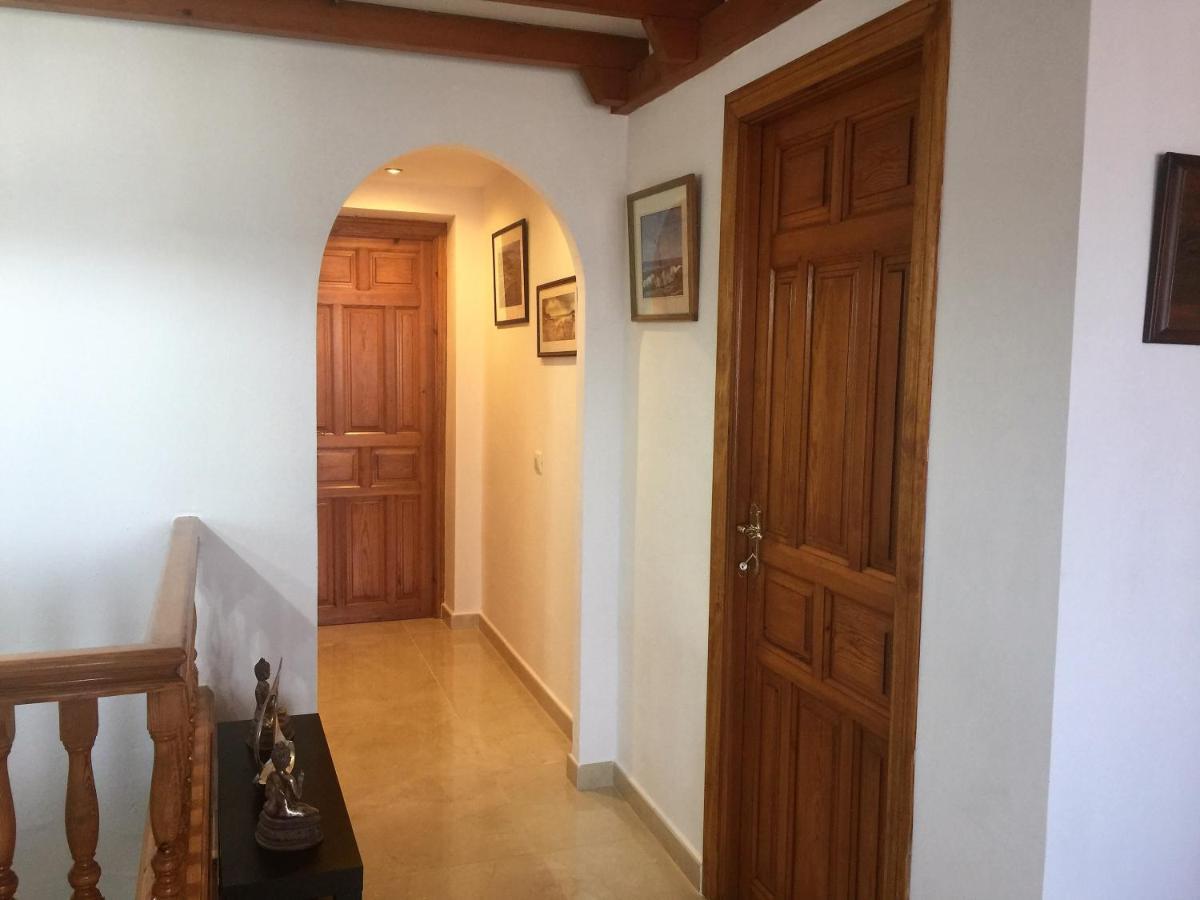 Iznate Casa Las Torres B&B المظهر الخارجي الصورة