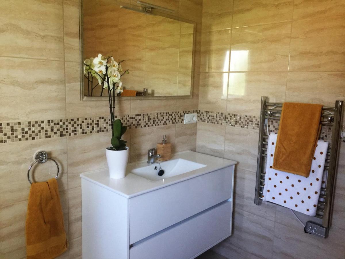 Iznate Casa Las Torres B&B المظهر الخارجي الصورة