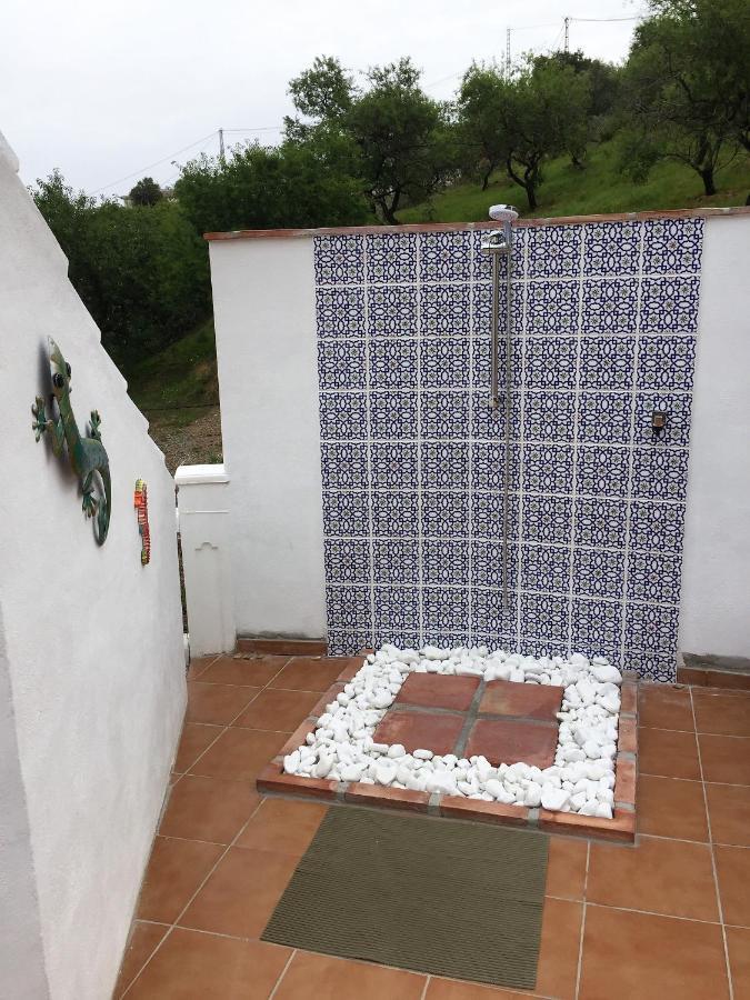 Iznate Casa Las Torres B&B المظهر الخارجي الصورة