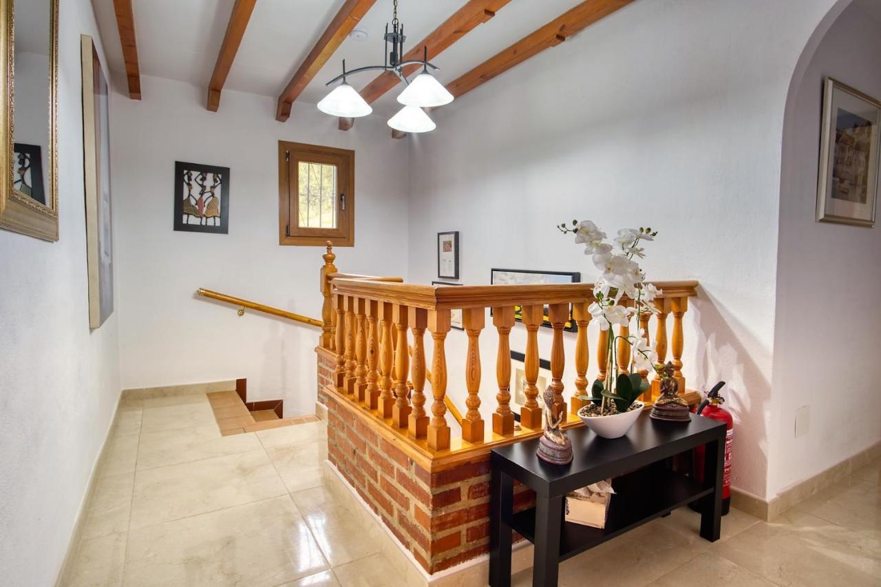 Iznate Casa Las Torres B&B المظهر الخارجي الصورة